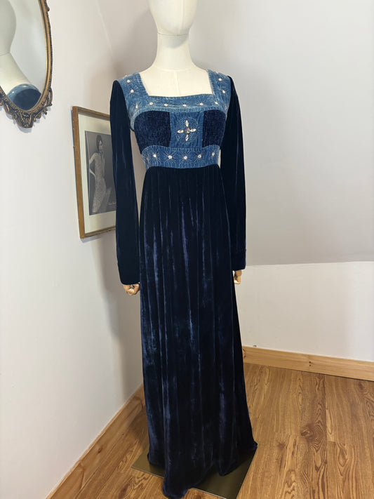 1990’s ‘Idol’ Medieval Revival Dress