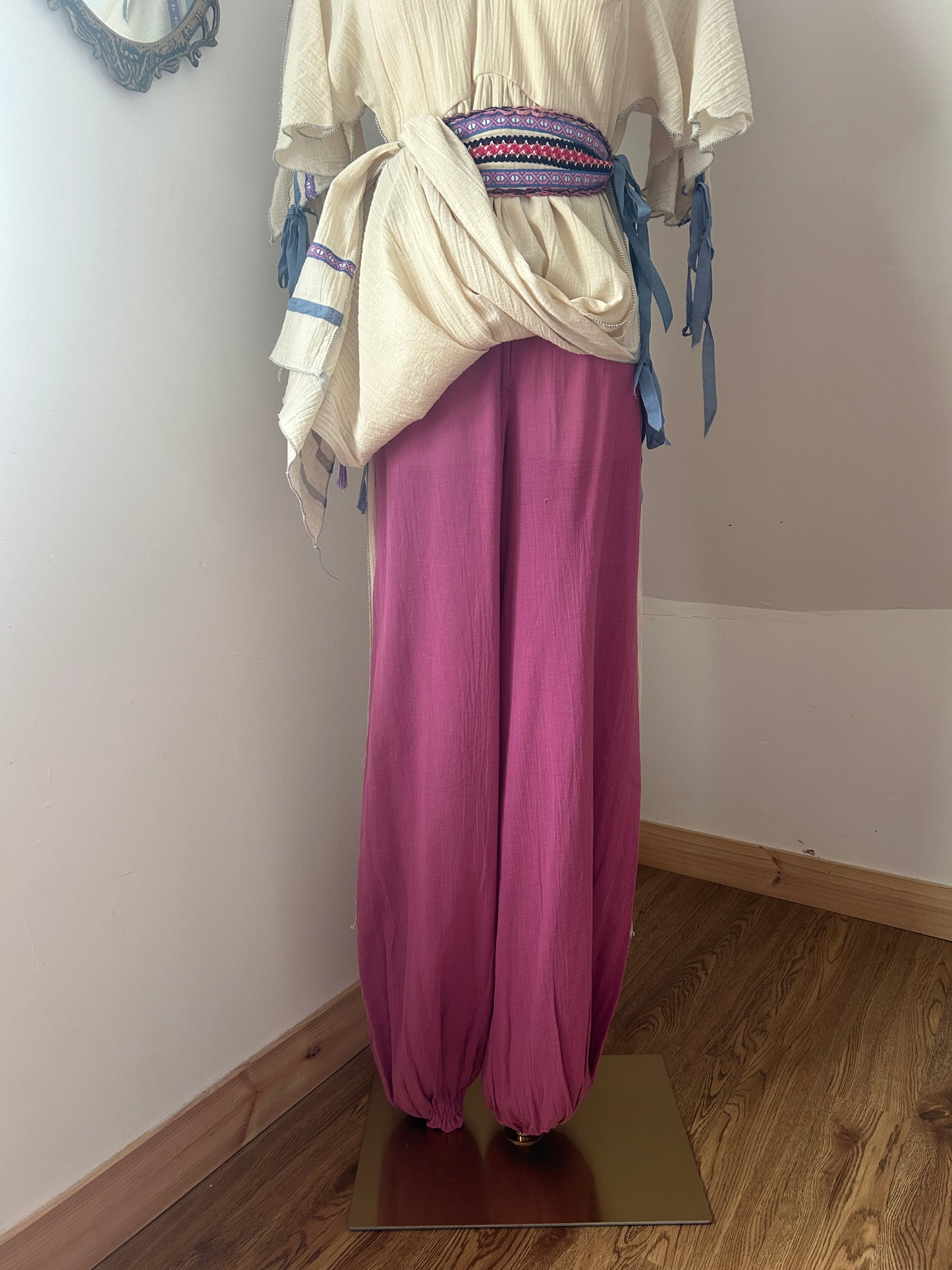 1970s ‘Marisa Martin of Knightsbridge’ Grecian Three Piece