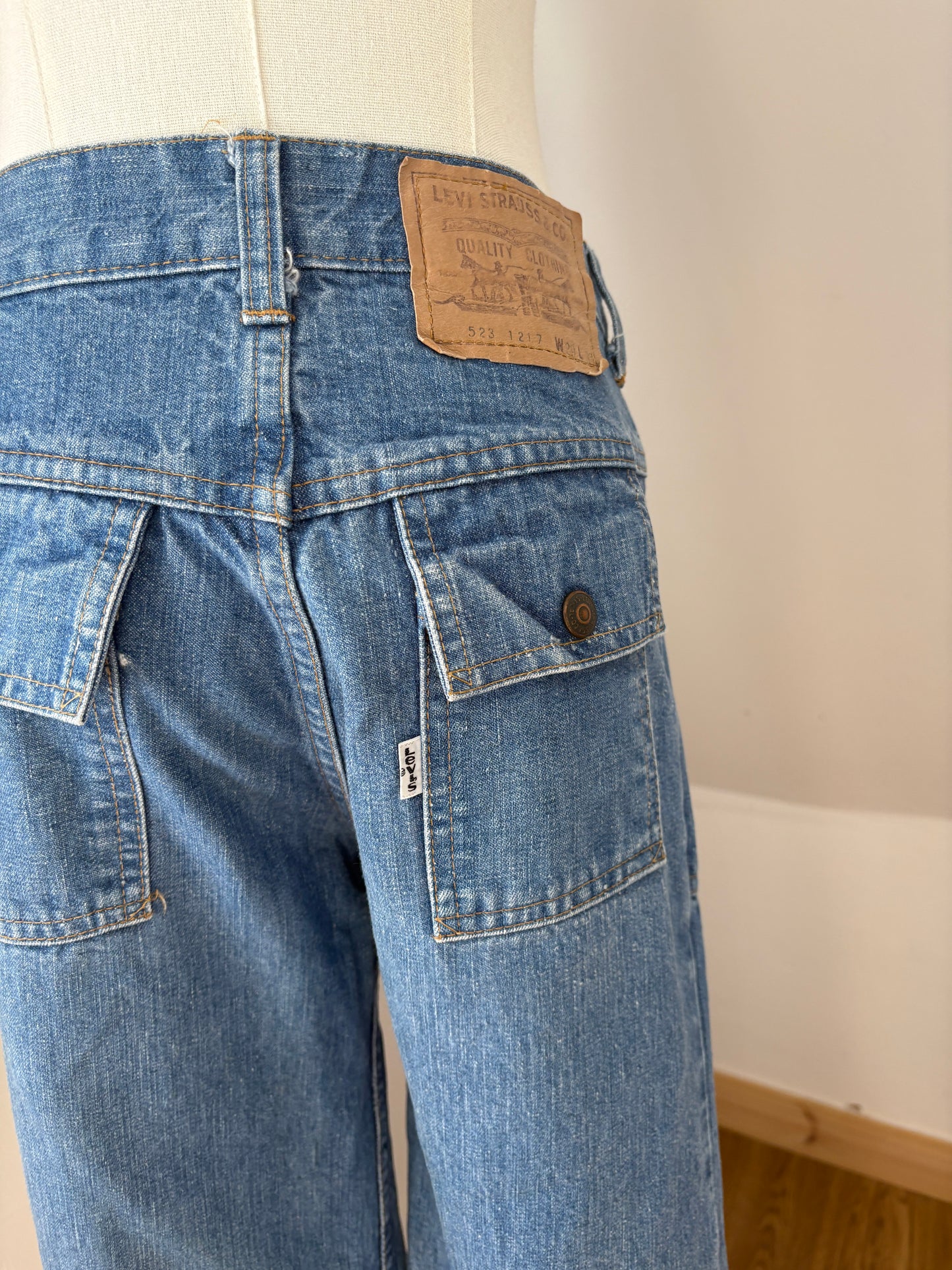 1960s White Tab Wide Leg Levi’s