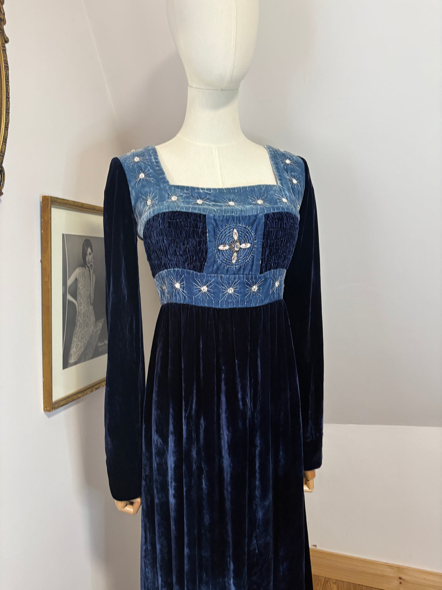 1990’s ‘Idol’ Medieval Revival Dress