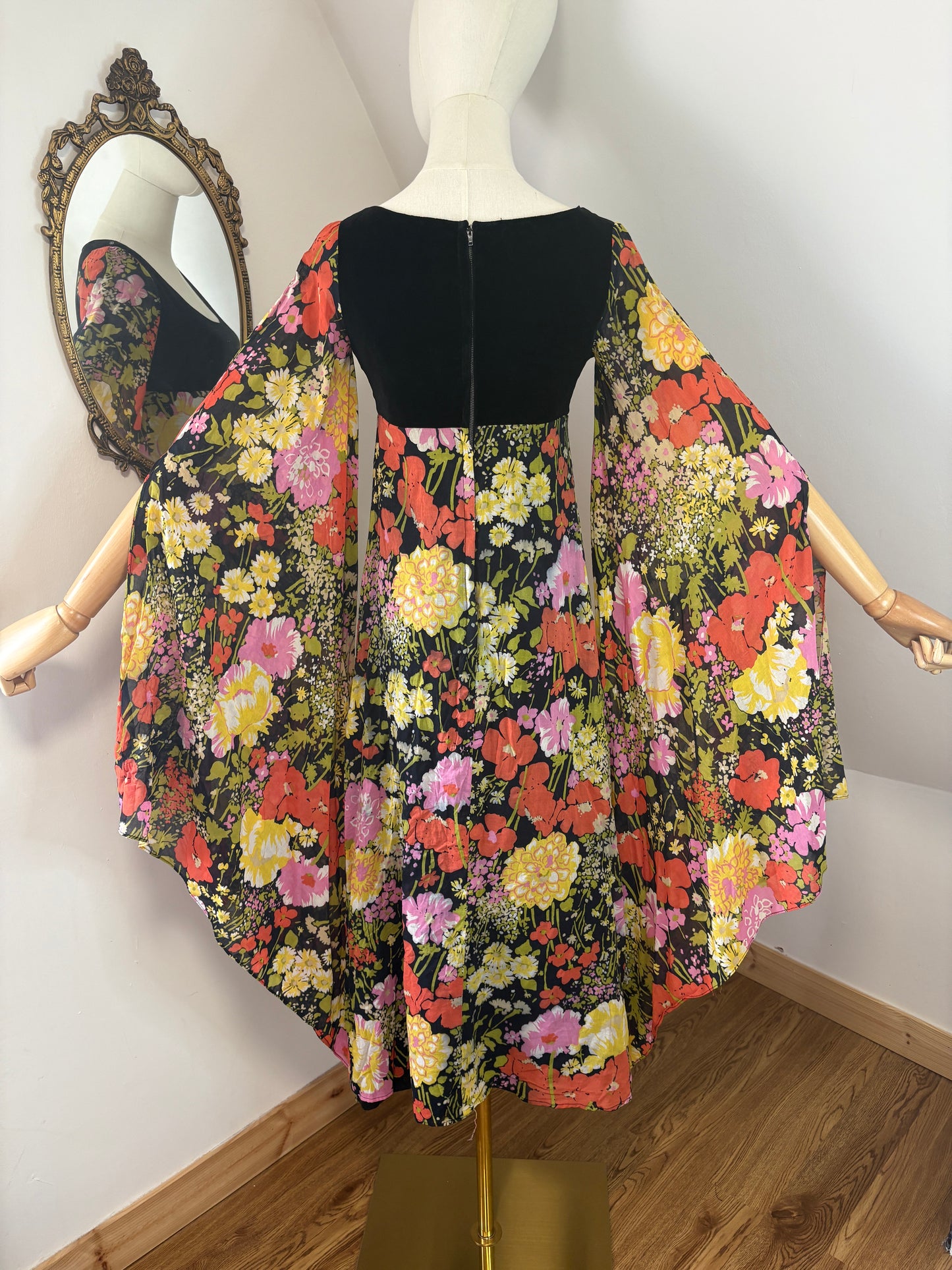 1970s Floral Angel Sleeve Maxi Dress