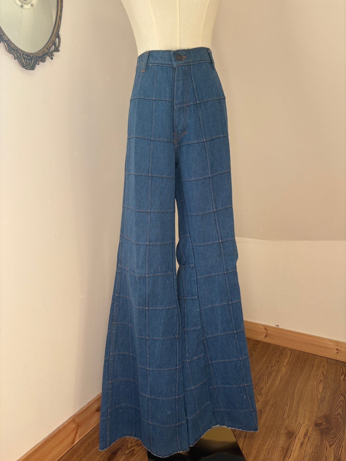 1970’s Windowpane Flared Jeans