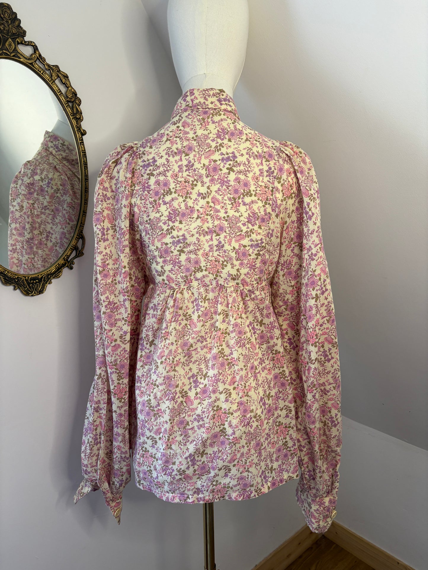 1960s Floral Big Sleeve Beagle Collar Shirt