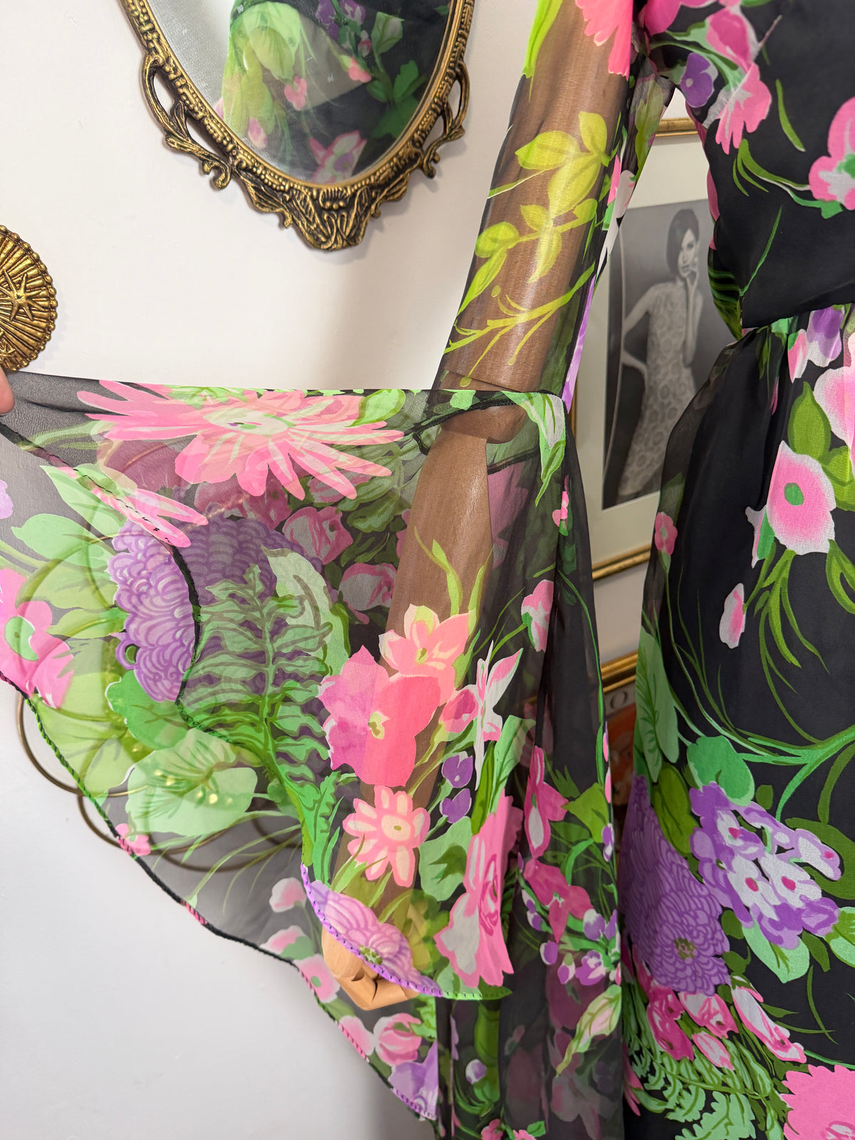 1970s Witchy Floral Sleeve Dress