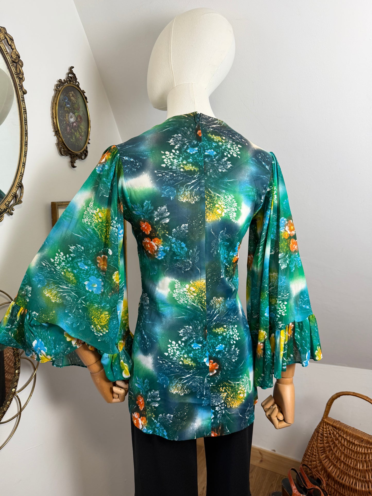 1960s / 70s Angel Sleeve Top