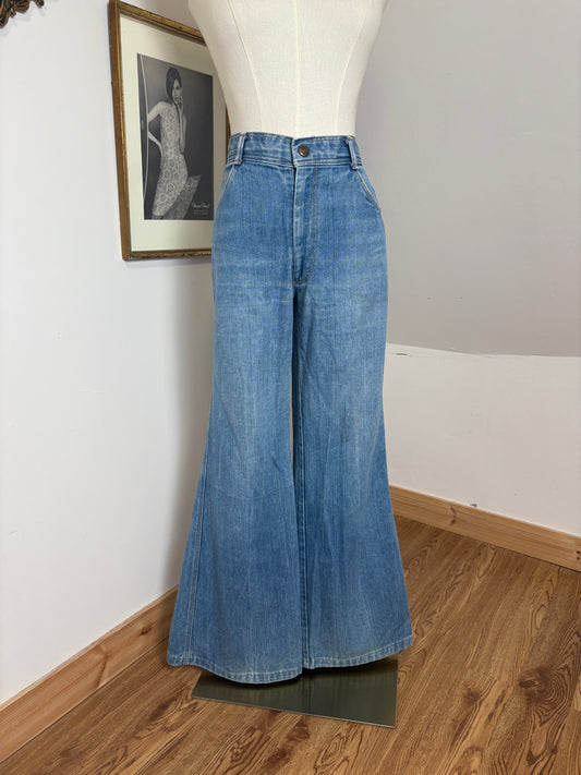 1970s Light Wash Denim Flares