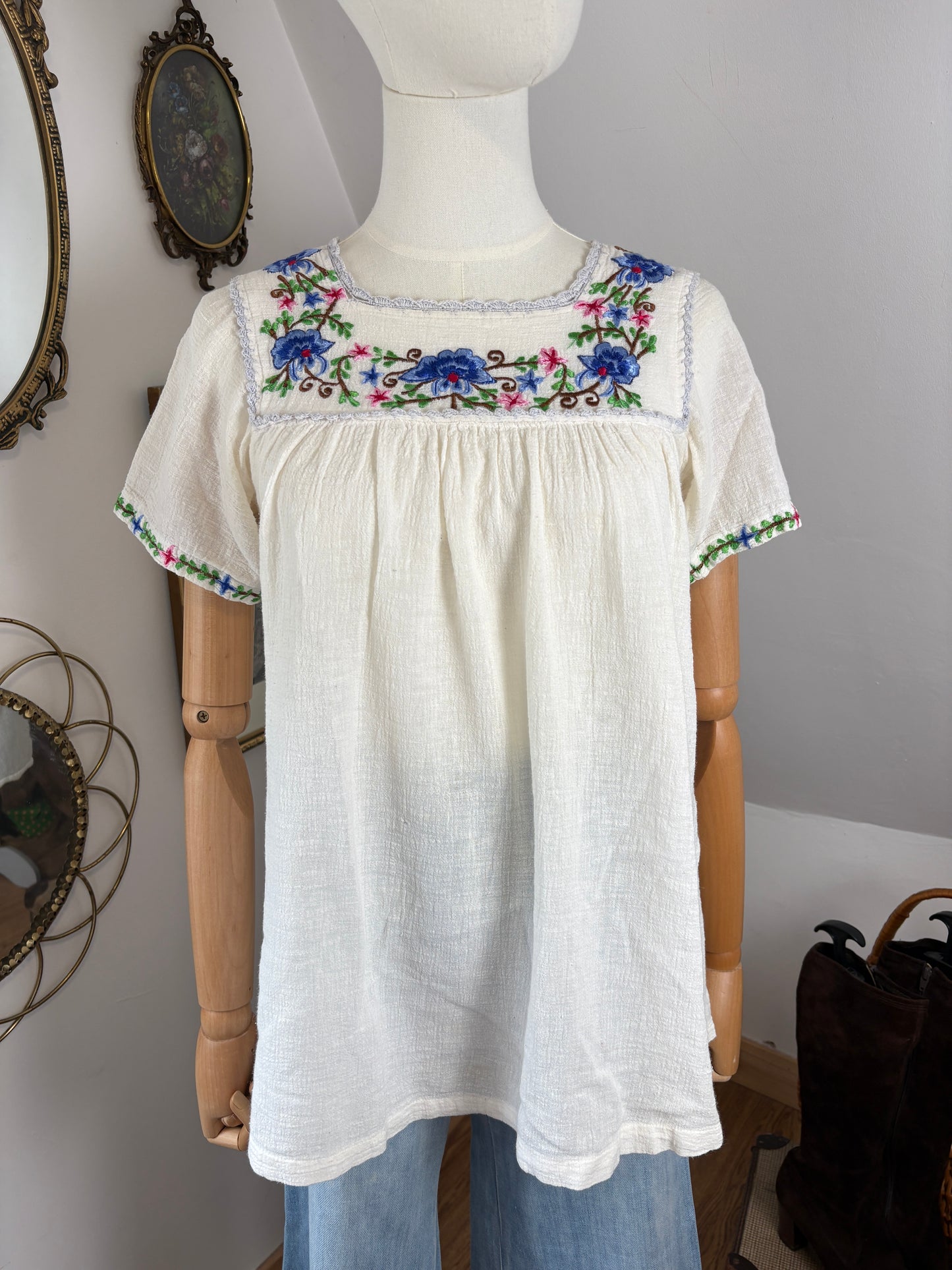 1970s Cheesecloth Embroidered Top