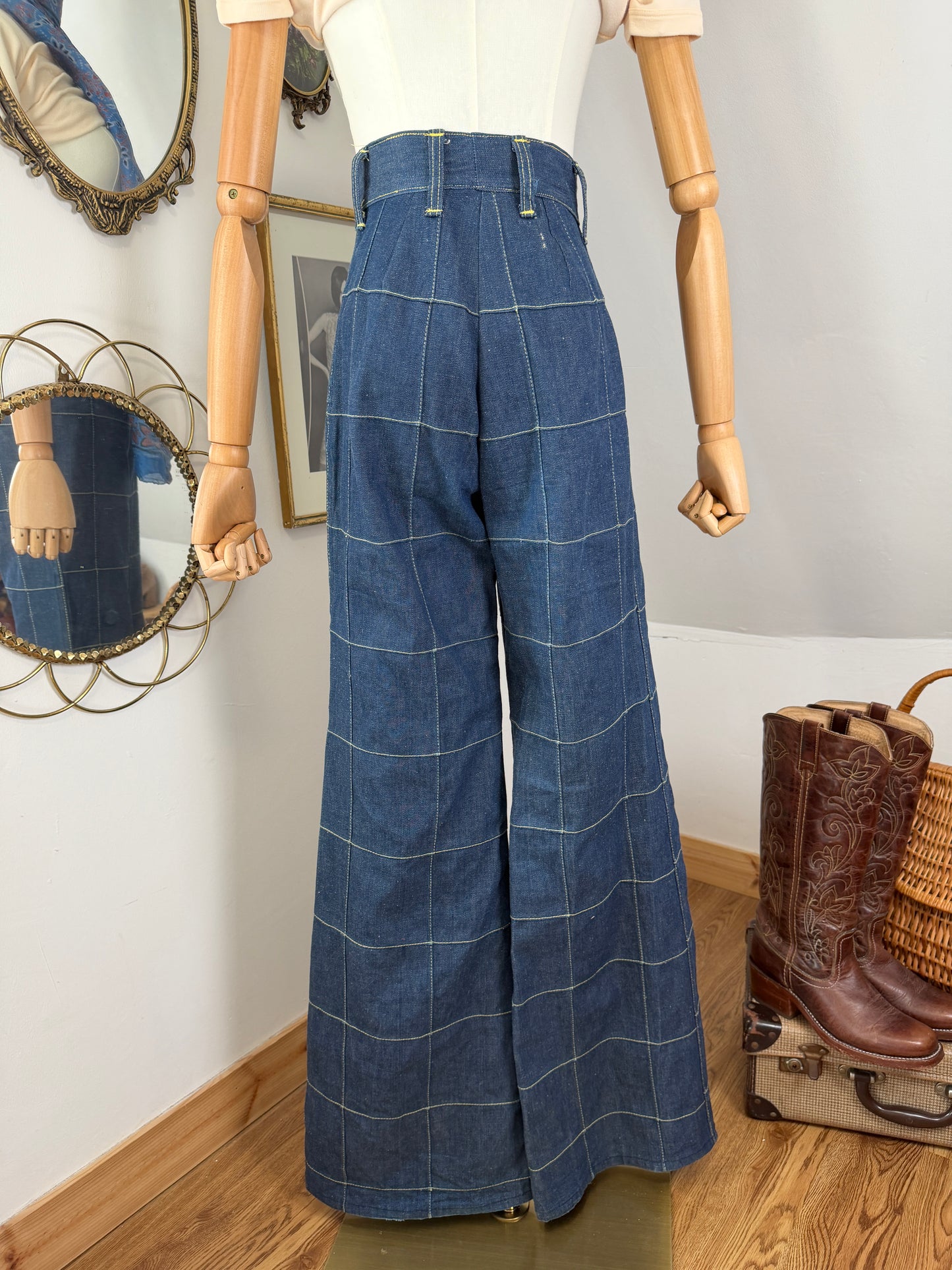 1970s Windowpane Wrangler Bellbottoms