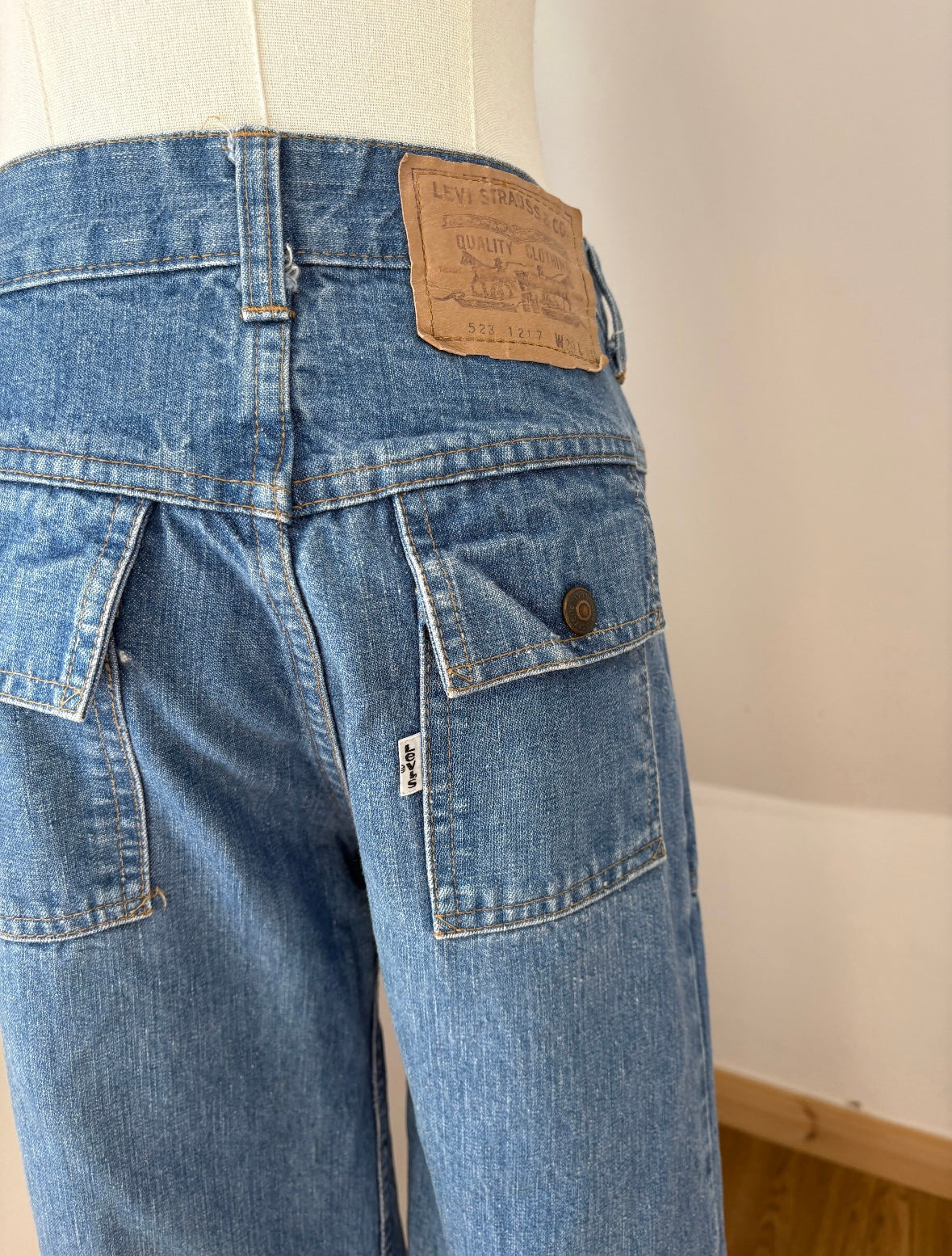 1960s White Tab Straight Leg Levi’s