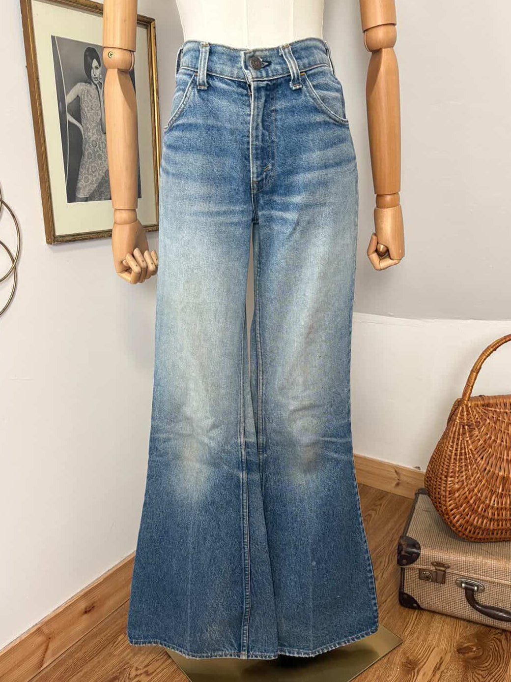 1970s Orange Tab Levi’s Bellbottoms