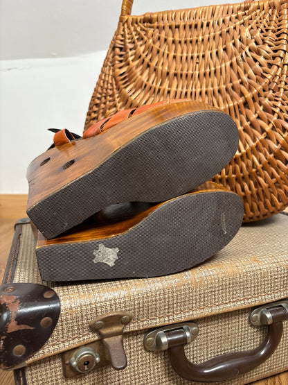 1970s Leather Platform Sandals