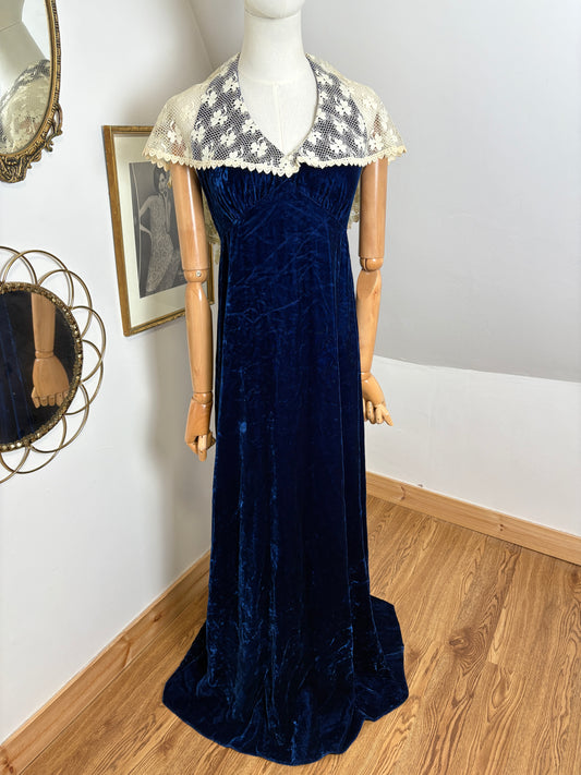 1970s Blue Velvet Gown With Lace Caplet