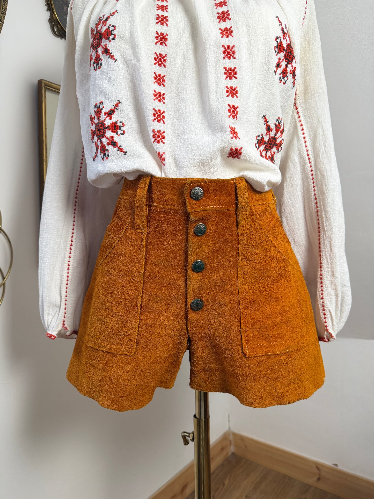 1960s/70s Suede Hot Pants