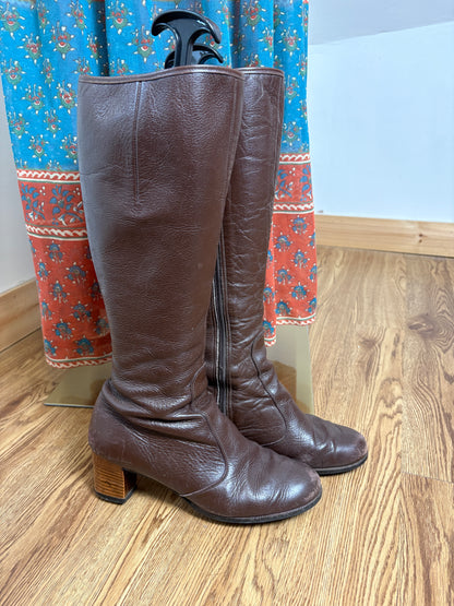 1970s Brown Leather Boots