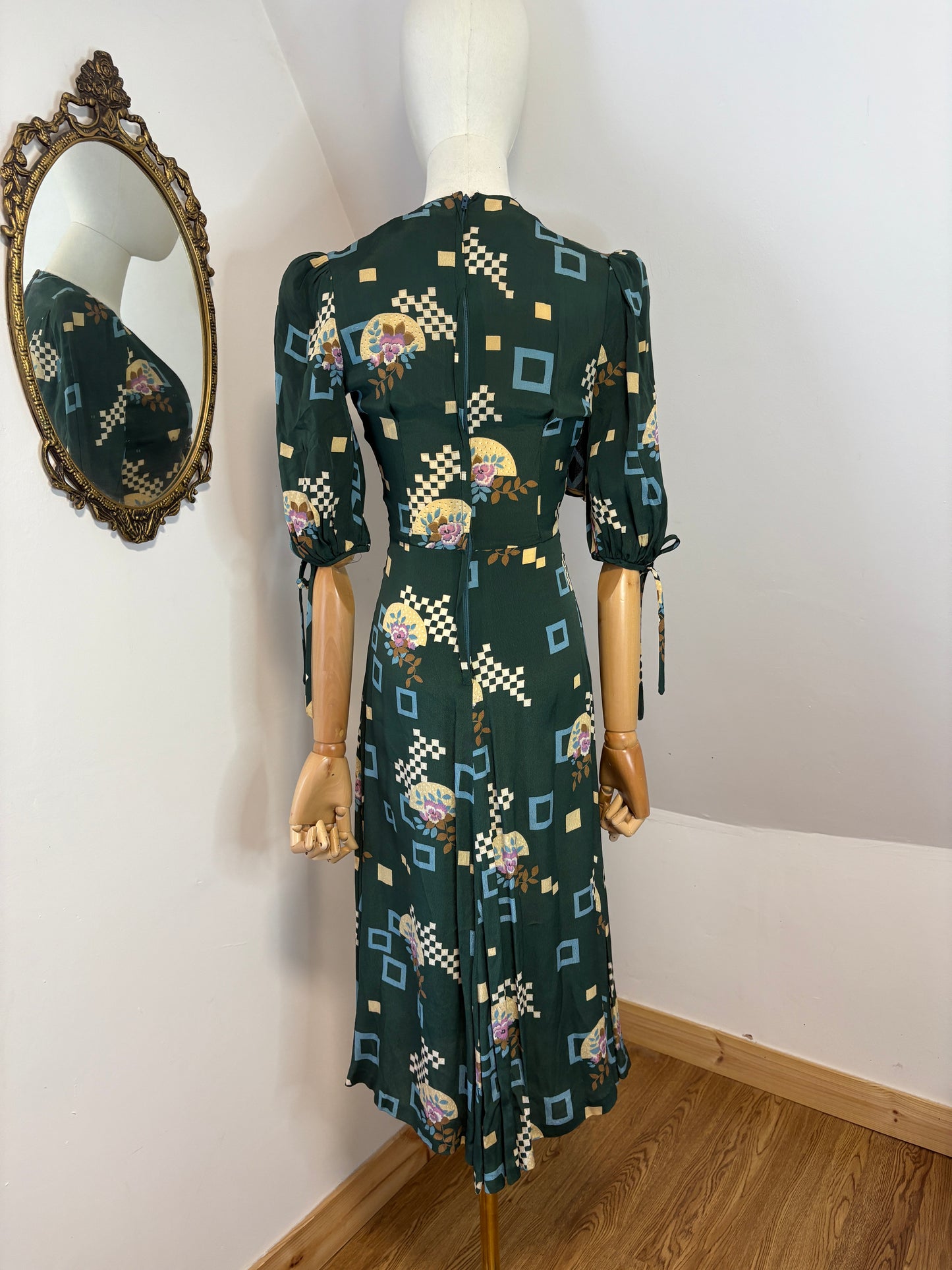 1970s Does 1930s ‘Paul Nicholas’ Crepe Art Deco Dress
